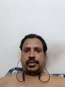 Snapshot of Raj1043 chatting on January 24, 10:32 am Raj1043 online show from January 24, 10:32 am