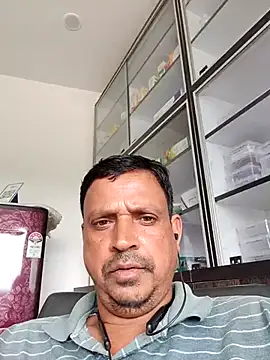 Raj1043 online show from July 27, 6:42 am