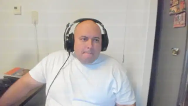 BigromeoXX online show from October 28, 6:32 pm