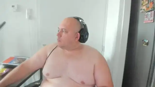 BigromeoXX online show from October 31, 3:13 pm