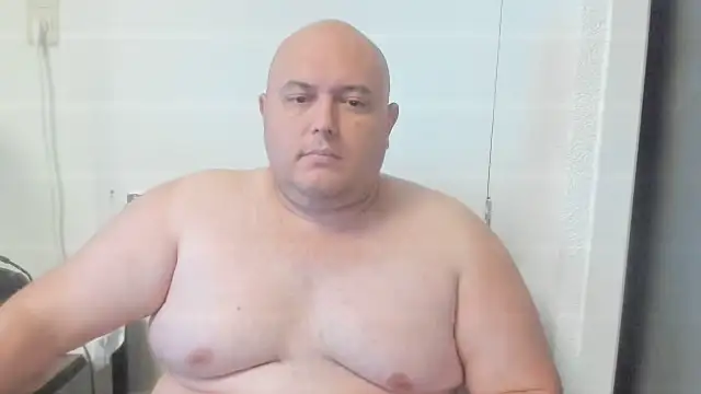 BigromeoXX online show from November 8, 4:40 pm