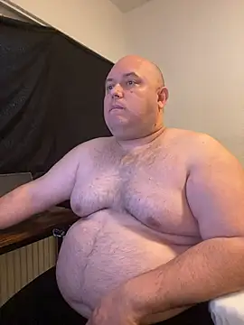 BigromeoXX online show from April 2, 4:59 pm