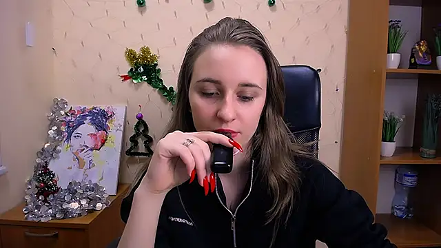 Snapshot of _Nicole_new chatting on December 22, 3:11 pm Nicole new online show from December 22, 3:11 pm