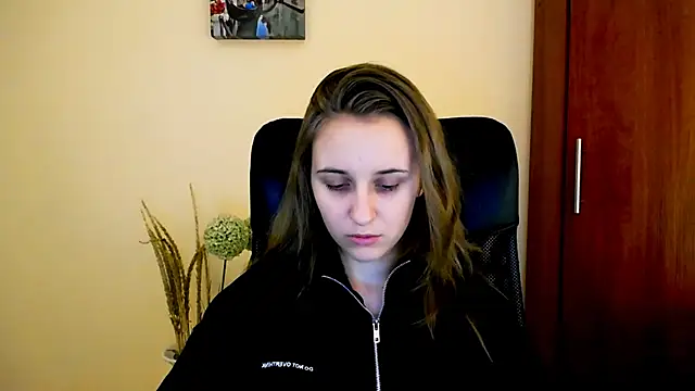 Snapshot of _Nicole_new chatting on January 6, 4:13 pm Nicole new online show from January 6, 4:13 pm