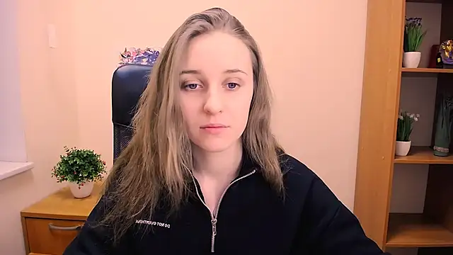 Snapshot of _Nicole_new chatting on January 19, 12:17 pm Nicole new online show from January 19, 12:17 pm