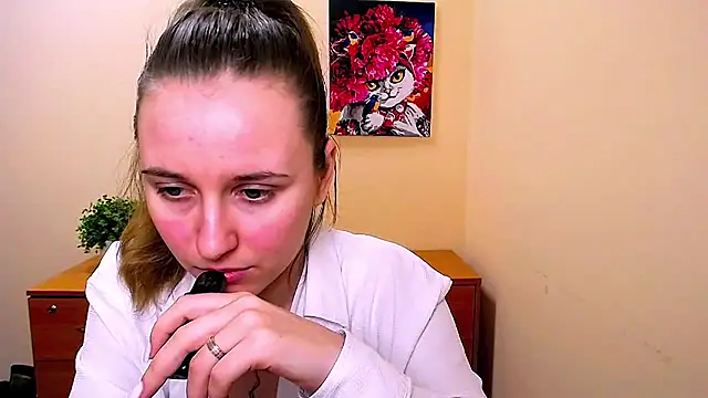 Snapshot of _Nicole_new chatting on February 27, 1:07 pm Nicole new online show from February 27, 1:07 pm