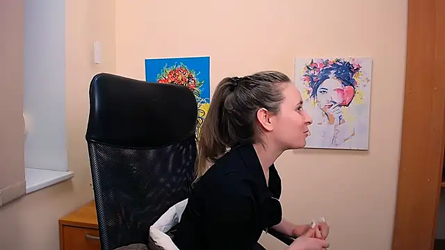 Snapshot of _Nicole_new chatting on March 14, 6:39 pm Nicole new online show from March 14, 6:39 pm