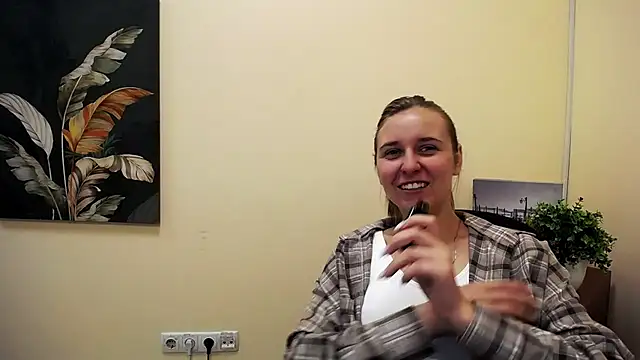 Snapshot of _Nicole_new chatting on September 12, 8:03 am Nicole new online show from September 12, 8:03 am