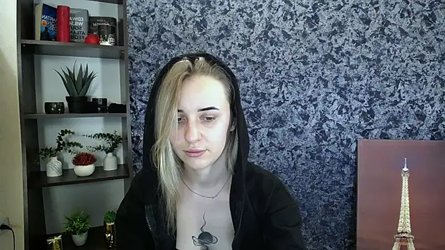  Nicole new online show from February 15, 2:47 pm