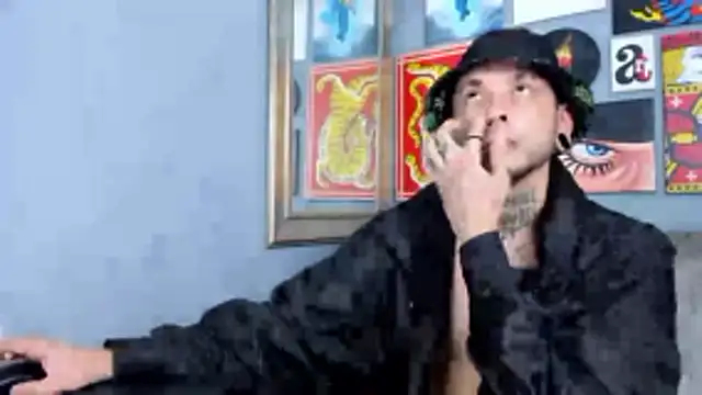 MurdockH online show from November 24, 7:52 am