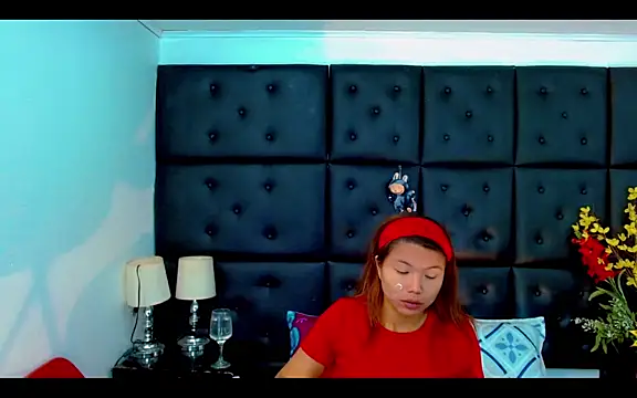 Isalombardi online show from May 4, 2:51 am