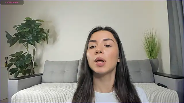 Snapshot of NicoleLuv chatting on January 9, 4:17 pm NicoleLuv online show from January 9, 4:17 pm