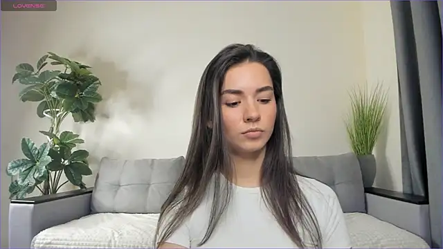 Snapshot of NicoleLuv chatting on January 24, 4:17 pm NicoleLuv online show from January 24, 4:17 pm