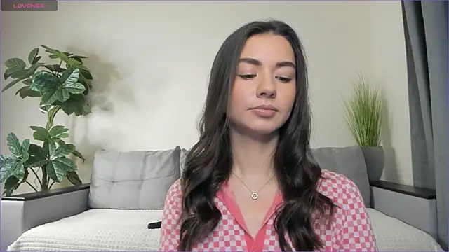 NicoleLuv online show from February 3, 1:08 pm