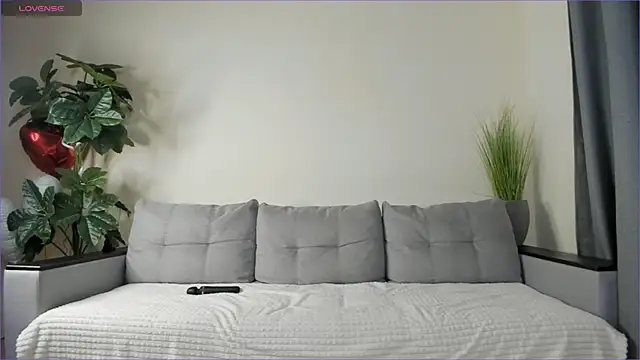 Snapshot of NicoleLuv chatting on February 26, 4:14 pm NicoleLuv online show from February 26, 4:14 pm