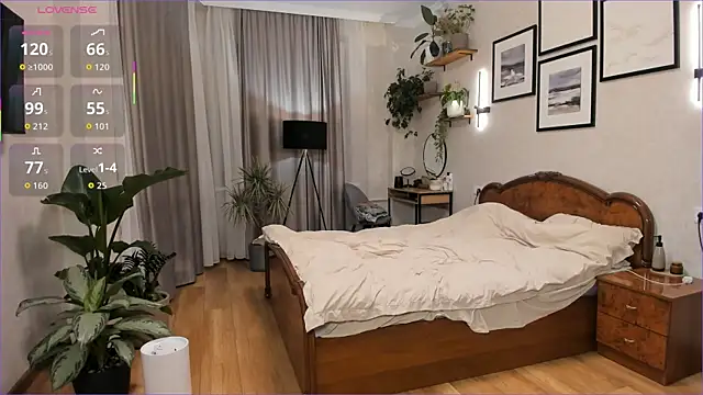 Snapshot of NicoleLuv chatting on September 16, 6:53 pm NicoleLuv online show from September 16, 6:53 pm