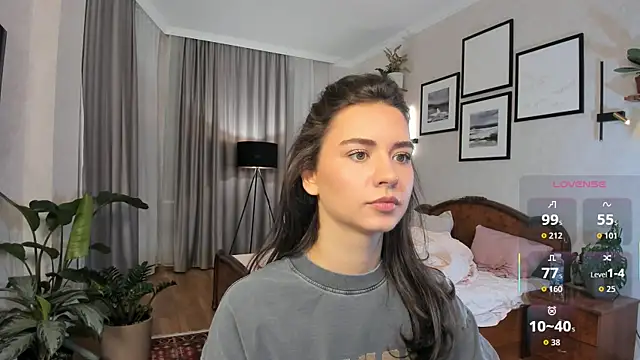 Snapshot of NicoleLuv chatting on December 4, 2:48 pm NicoleLuv online show from December 4, 2:48 pm