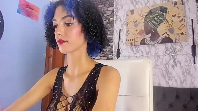 Snapshot of Queen_Cuarxxo chatting on February 23, 3:02 am Queen Cuarxxo online show from February 23, 3:02 am
