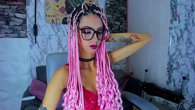 Queen Cuarxxo online show from April 29, 12:05 am