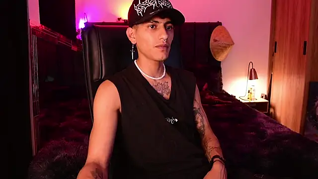 DemonKush-- online show from July 4, 1:01 am