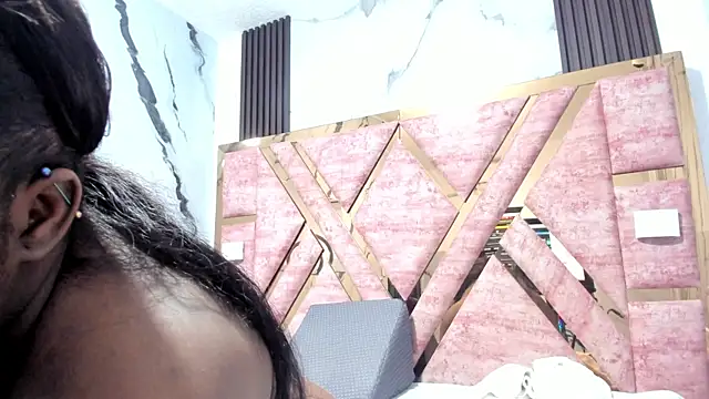 Snapshot of mia_alvares chatting on November 12, 11:54 am mia alvares online show from November 12, 11:54 am