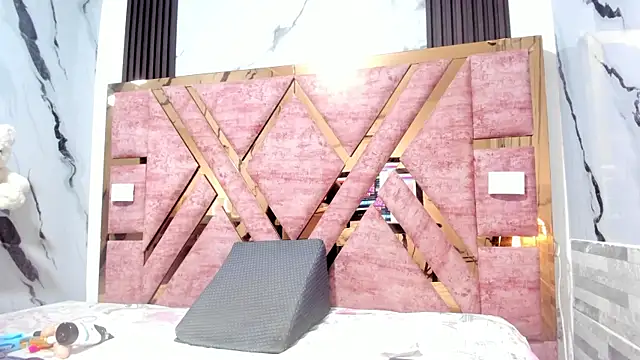 Snapshot of mia_alvares chatting on November 28, 11:46 am mia alvares online show from November 28, 11:46 am