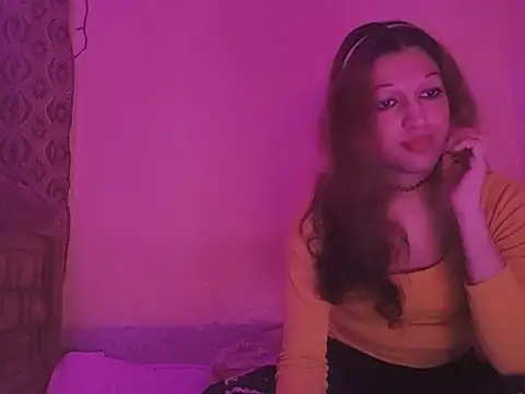 Snapshot of MmmMonikaBabie chatting on January 23, 6:45 pm MmmMonikaBabie online show from January 23, 6:45 pm