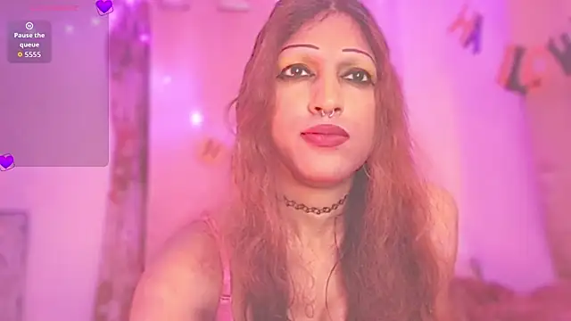 Snapshot of MmmMonikaBabie chatting on November 15, 7:10 pm MmmMonikaBabie online show from November 15, 7:10 pm