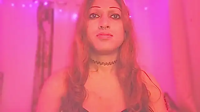 Snapshot of MmmMonikaBabie chatting on December 19, 7:21 pm MmmMonikaBabie online show from December 19, 7:21 pm