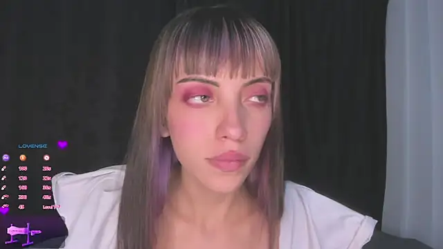 Snapshot of MiaGoth_ chatting on September 28, 1:11 am MiaGoth online show from September 28, 1:11 am