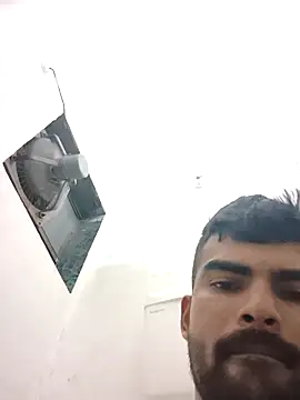 yourboy2000   online show from April 5, 10:18 pm