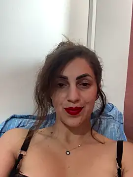 EmaSkyes online show from November 19, 7:52 am