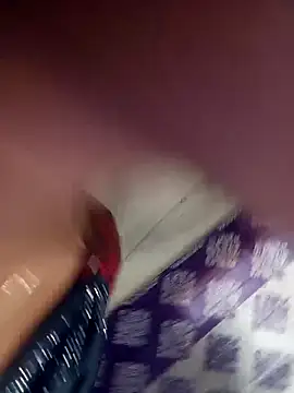 Snapshot of Miss-Riyasingh chatting on September 25, 3:32 am Miss-Riyasingh online show from September 25, 3:32 am