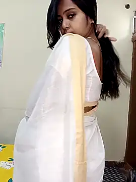 Snapshot of Miss-Riyasingh chatting on October 26, 5:35 am Miss-Riyasingh online show from October 26, 5:35 am