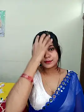 Snapshot of Miss-Riyasingh chatting on December 2, 5:24 am Miss-Riyasingh online show from December 2, 5:24 am