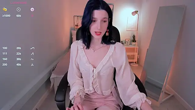 Lil Melanie  online show from April 29, 4:11 pm