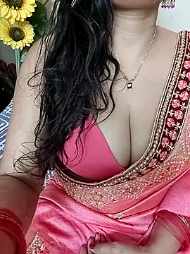 Snapshot of kaamuk_shweta chatting on May 2, 7:30 pm kaamuk shweta online show from May 2, 7:30 pm