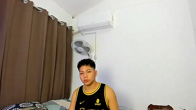jonmaykolrose online show from February 12, 1:52 am