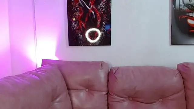 Snapshot of hinataleecs chatting on November 24, 9:14 pm hinataleecs online show from November 24, 9:14 pm