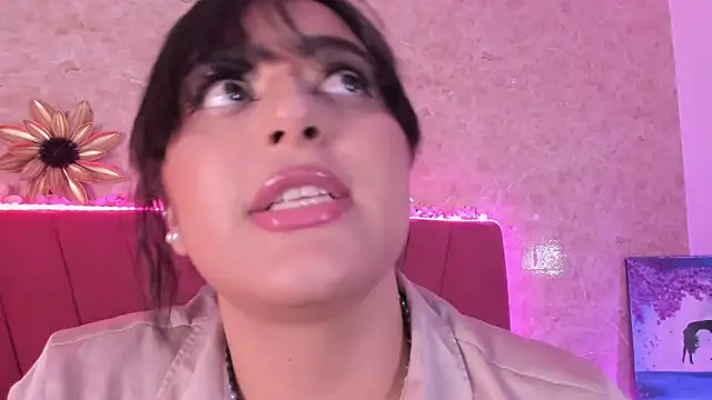 LorenaStevens online show from February 4, 9:07 am