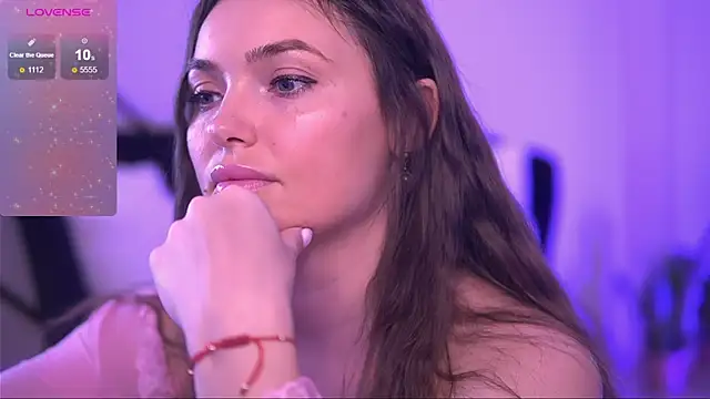 EmilyJuarez online show from May 15, 8:43 am
