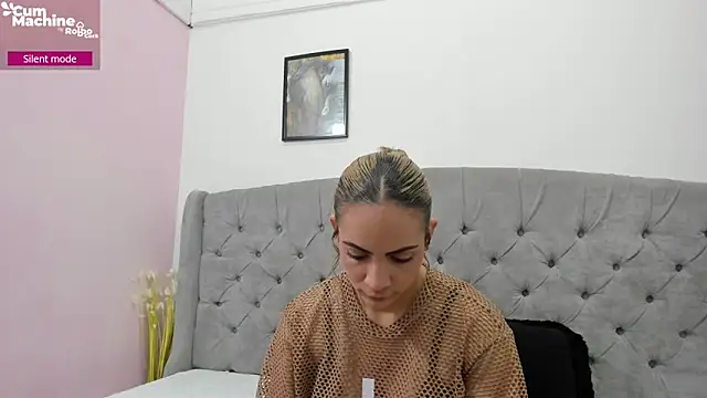 Valesskahall online show from November 4, 12:15 pm