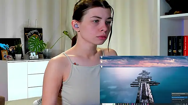 Snapshot of callmetori chatting on December 28, 9:20 am callmetori online show from December 28, 9:20 am