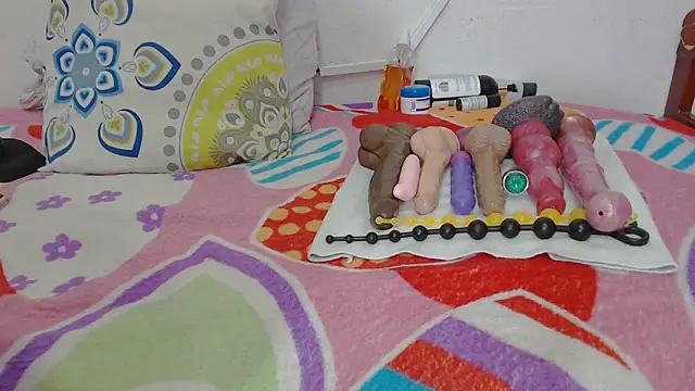 gina lis online show from December 16, 2:27 pm