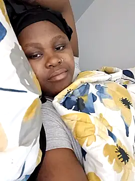 Dark Berry 26 online show from March 17, 8:01 pm