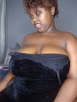 Snapshot of Dark_Berry_26 chatting on July 13, 8:33 pm Dark Berry 26 online show from July 13, 8:33 pm