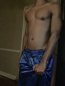 Snapshot of yosparky chatting on October 5, 1:04 am yosparky online show from October 5, 1:04 am