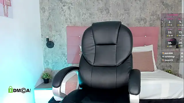 Snapshot of ASHLIE_DIXON1 chatting on September 28, 8:25 pm ASHLIE DIXON1 online show from September 28, 8:25 pm