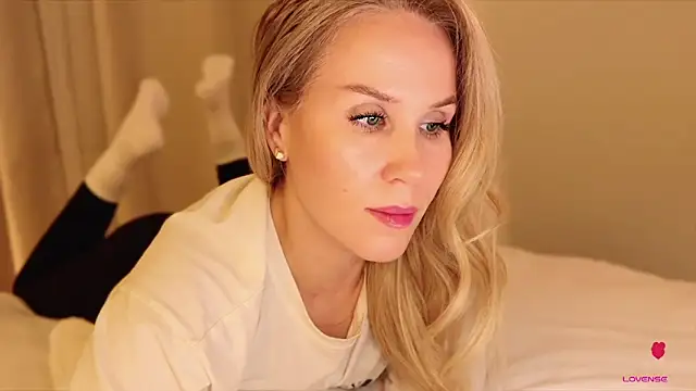 Snapshot of Myassistant chatting on November 5, 5:24 pm Myassistant online show from November 5, 5:24 pm