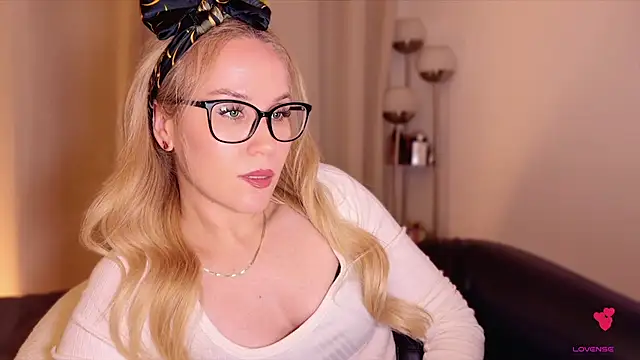 Snapshot of Myassistant chatting on November 21, 7:56 pm Myassistant online show from November 21, 7:56 pm